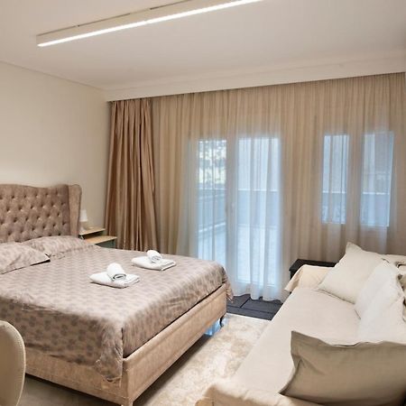 Ferienwohnung Ag.Sofias Pedestrian Area Luxury Ap. & Big Balcony Thessaloniki Exterior foto