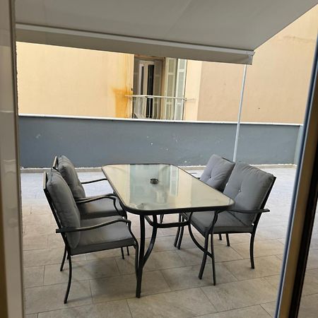 Ferienwohnung Ag.Sofias Pedestrian Area Luxury Ap. & Big Balcony Thessaloniki Exterior foto