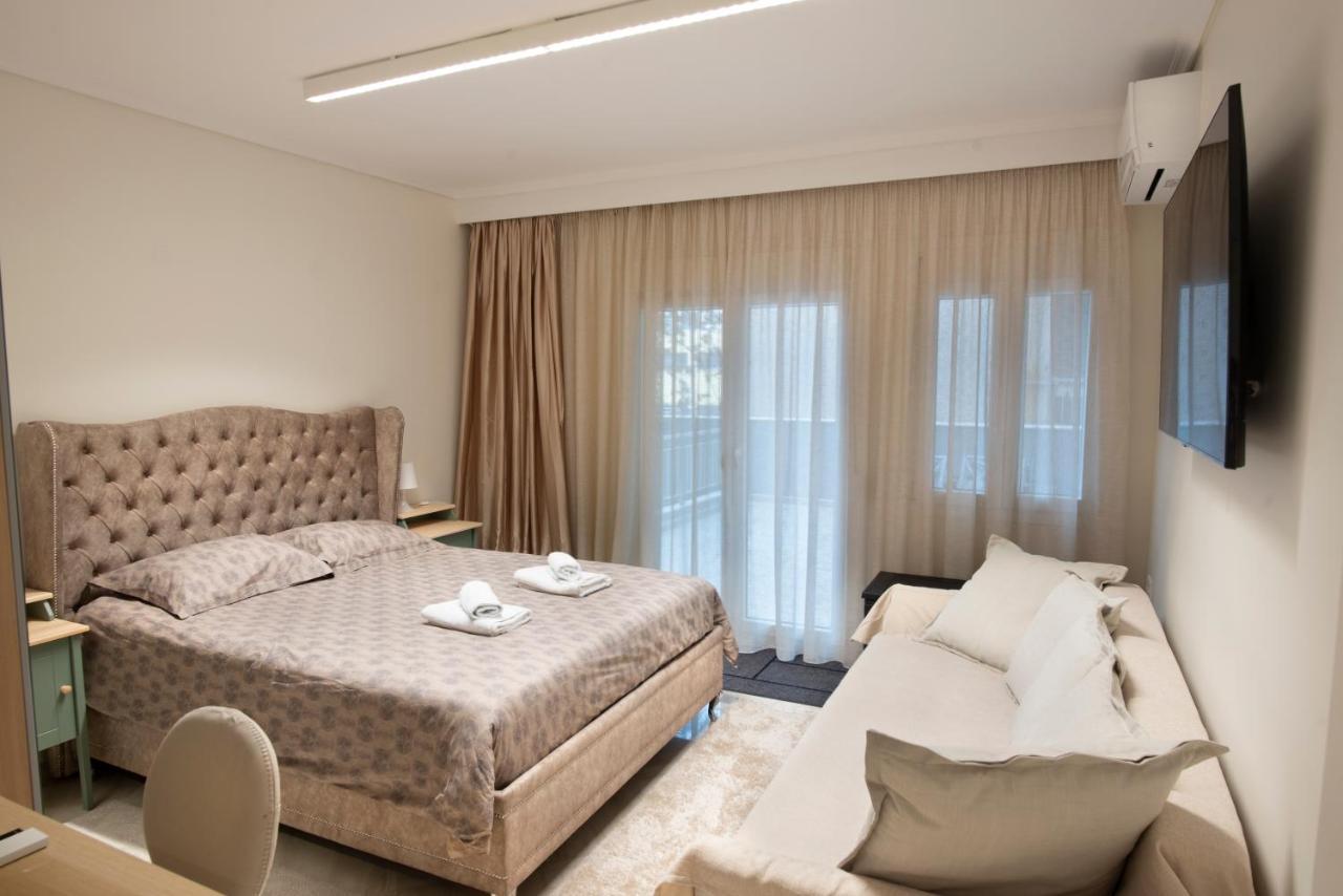 Ferienwohnung Ag.Sofias Pedestrian Area Luxury Ap. & Big Balcony Thessaloniki Exterior foto