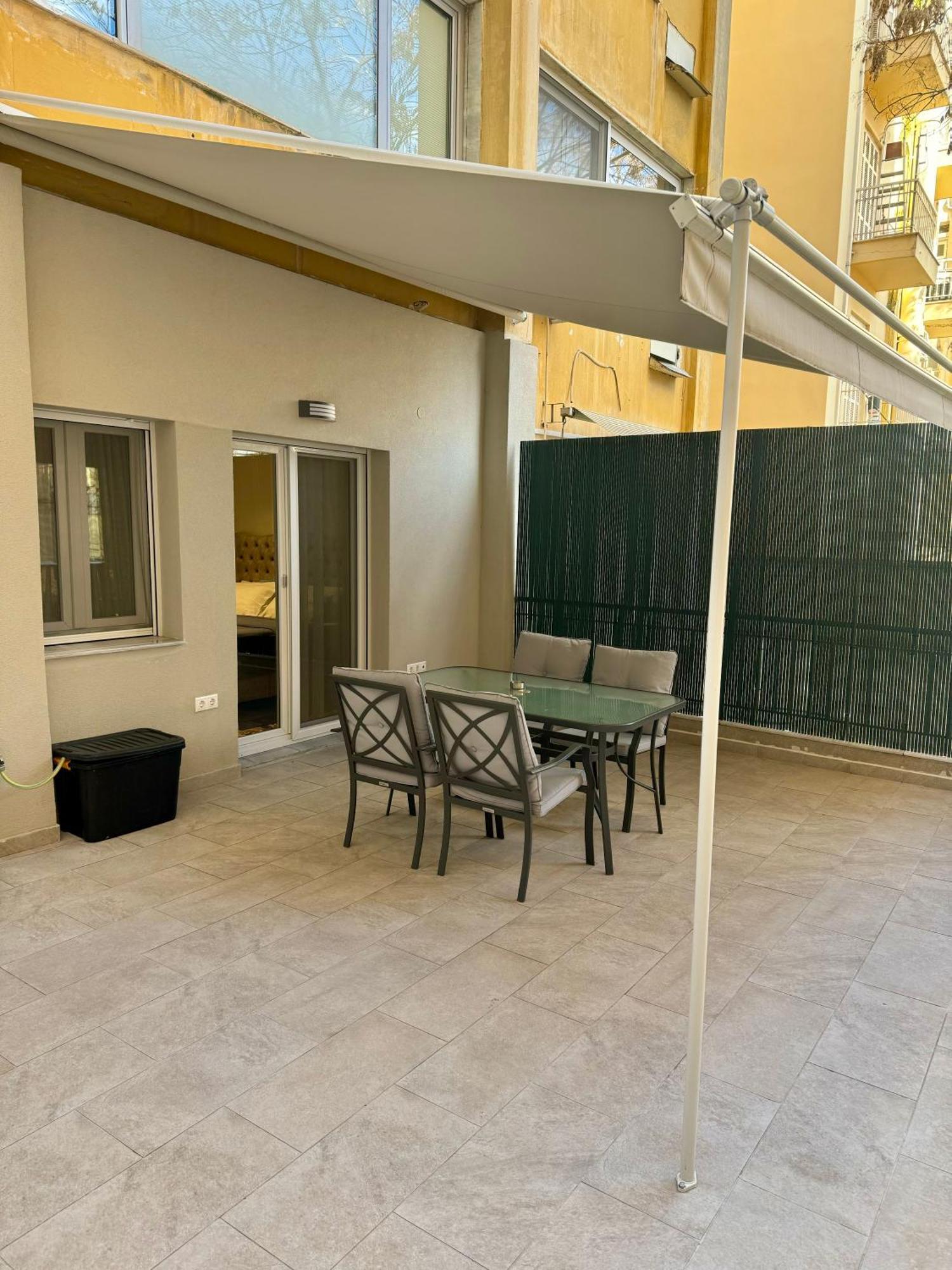 Ferienwohnung Ag.Sofias Pedestrian Area Luxury Ap. & Big Balcony Thessaloniki Exterior foto